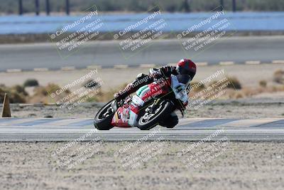 media/Nov-16-2025-Race Pace (Sun) [[8c5fa54630]]/Verified Riders/3-Turn 14 (1045am)/